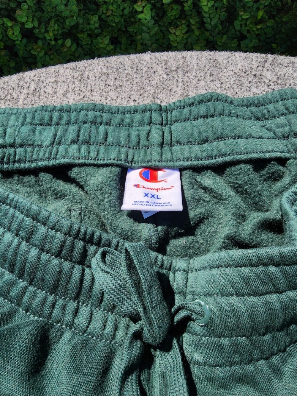 Men's Champions Forest Green Logo Patch Joggers - Picture 4 of 4